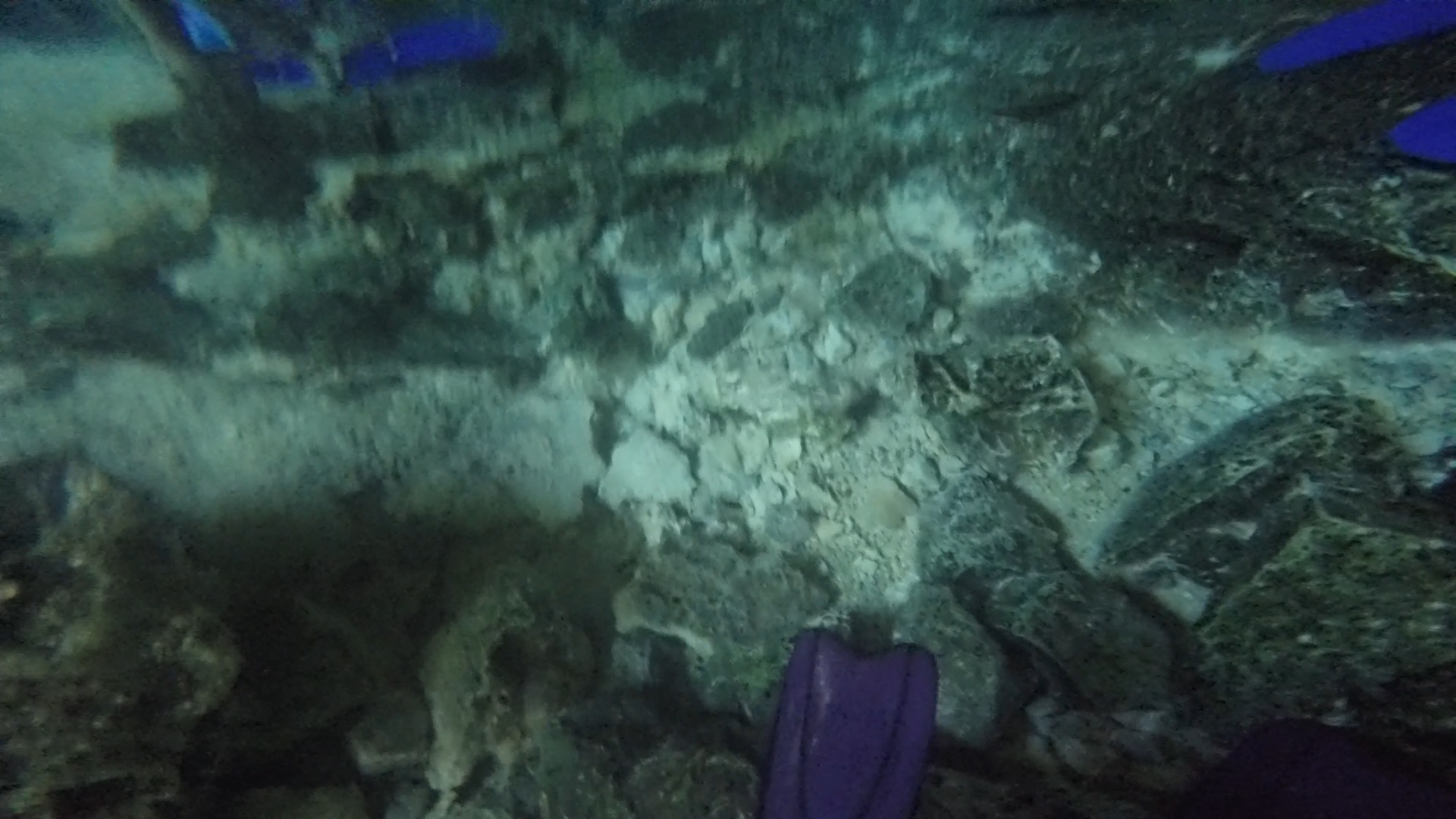 view off and underwater 02